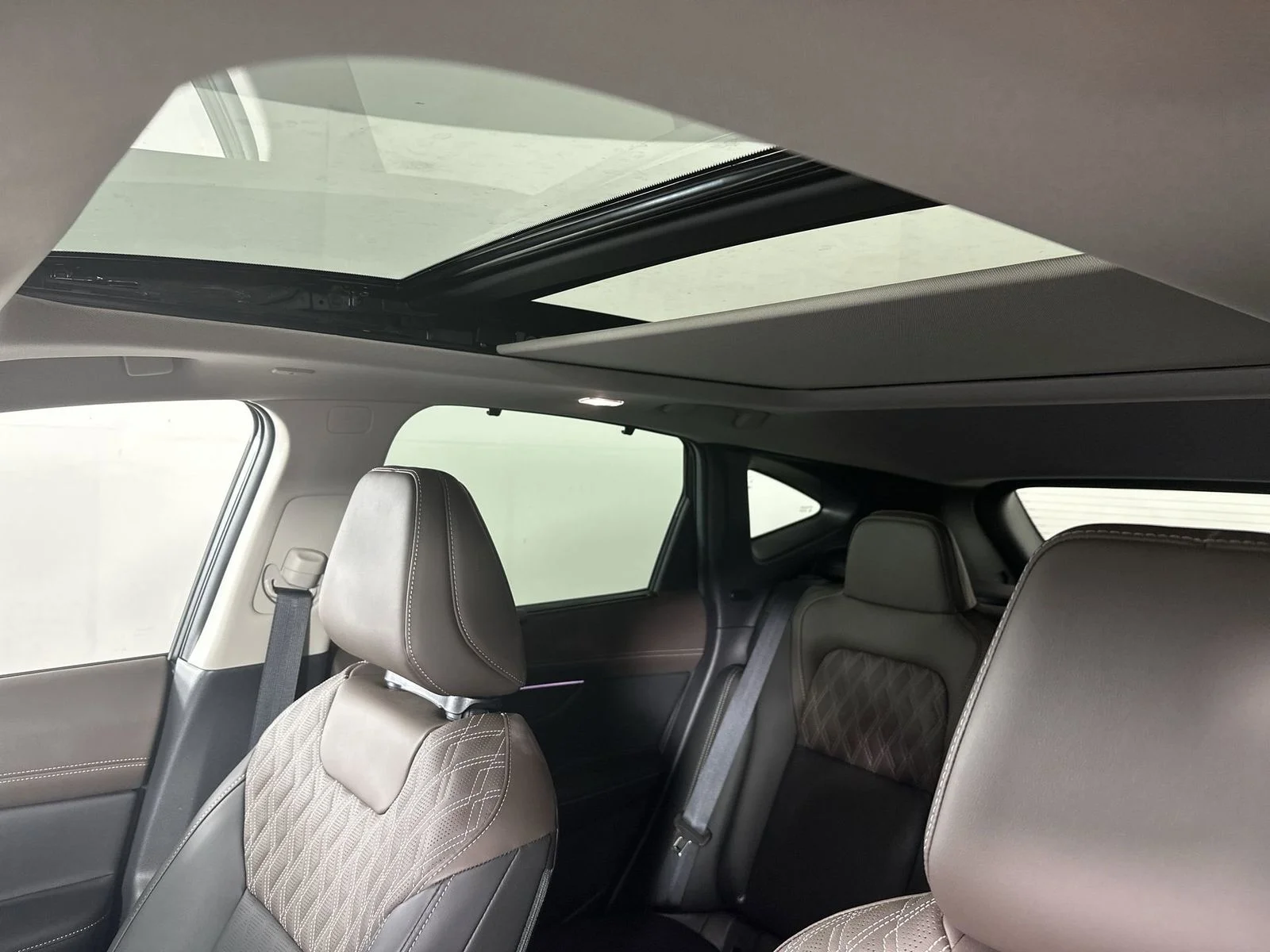 2025 Nissan Murano Platinum - Photo 22