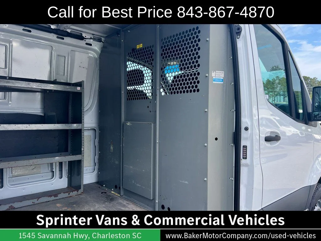 Used 2020 White Freightliner Base image 9