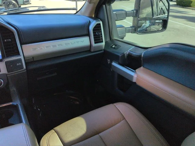 Used 2022 Blue Ford Lariat image 17