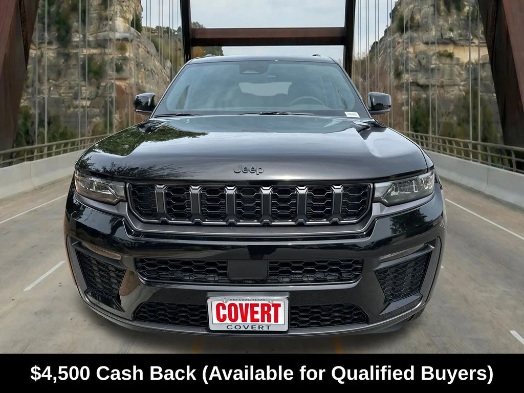 New 2026 Diamond Black Crystal Pearl-Coat Exterior Paint Jeep Limited image 2