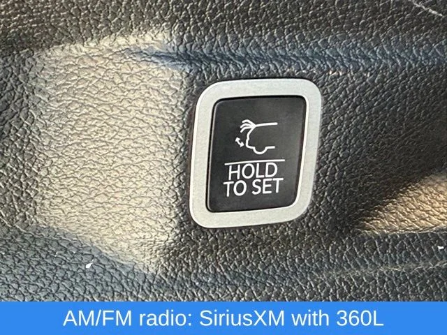 Used 2023 White/off-white Jeep Overland image 17