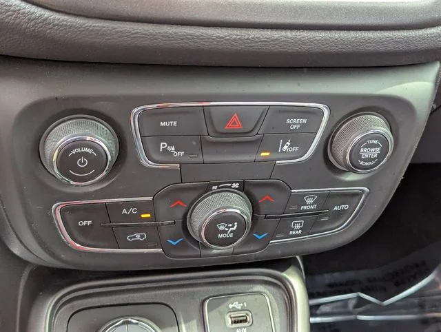Used 2021 Green Jeep Trailhawk image 25