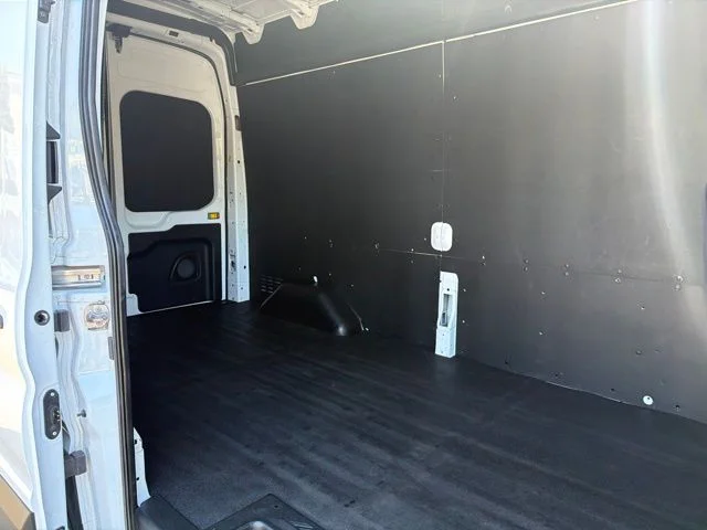 Used 2023 White Ford Base image 29