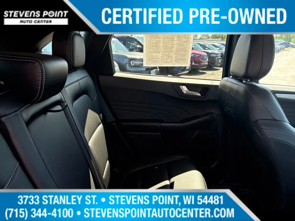 Used 2023 Cinnabar Red Metallic Premium Colorant Ford Platinum image 31