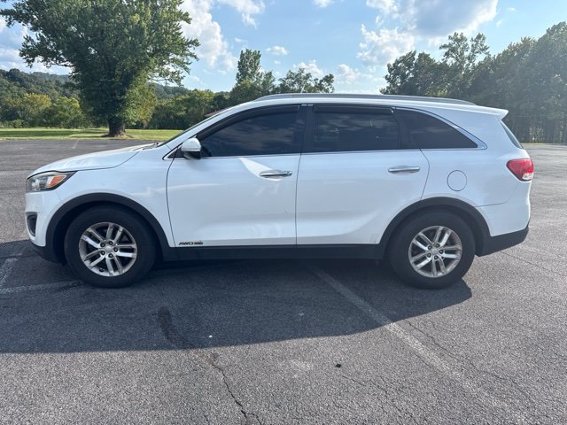 Used 2016 White Kia LX image 1