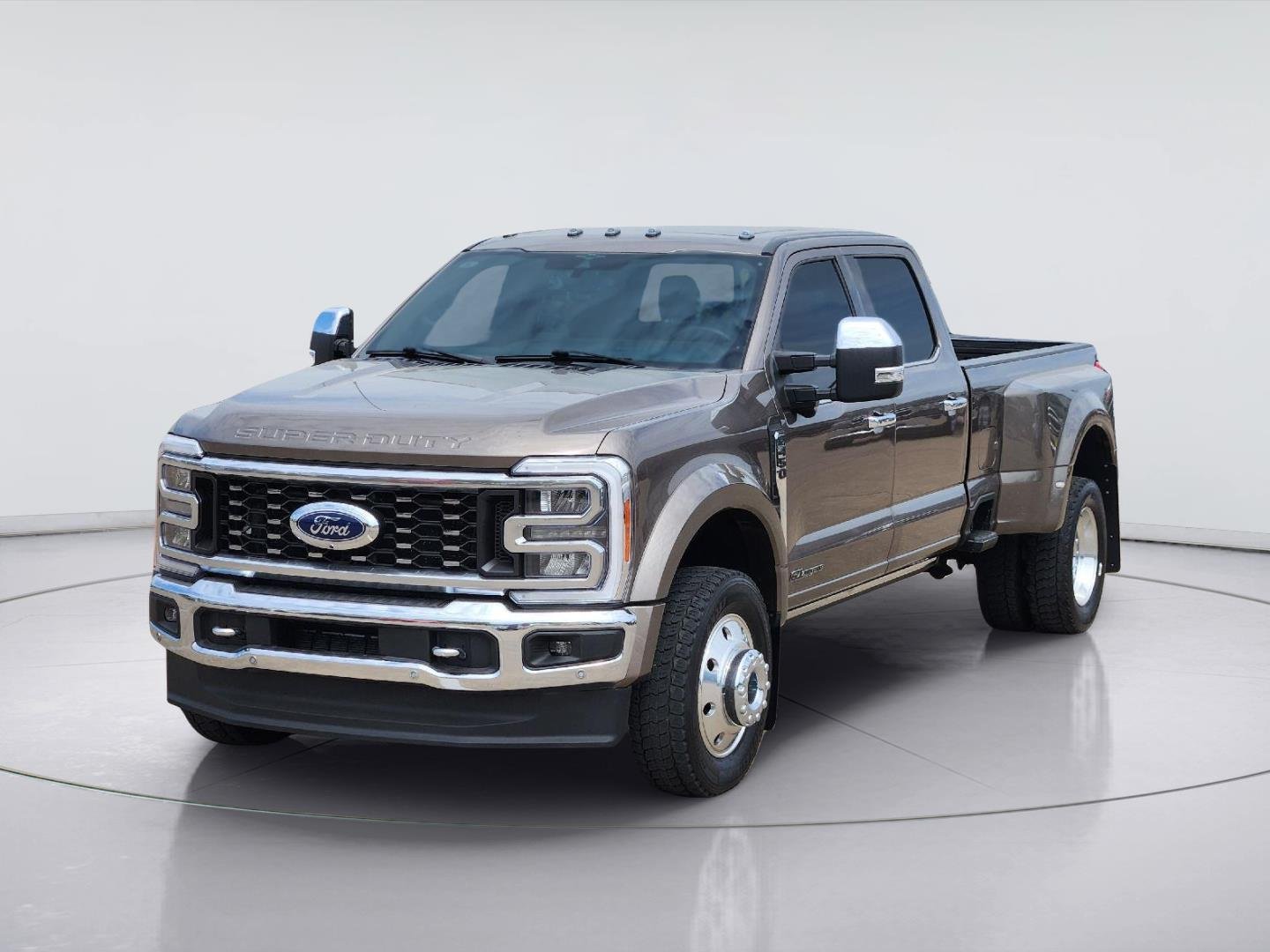 Used 2023 Stone Gray Ford King Ranch image 3