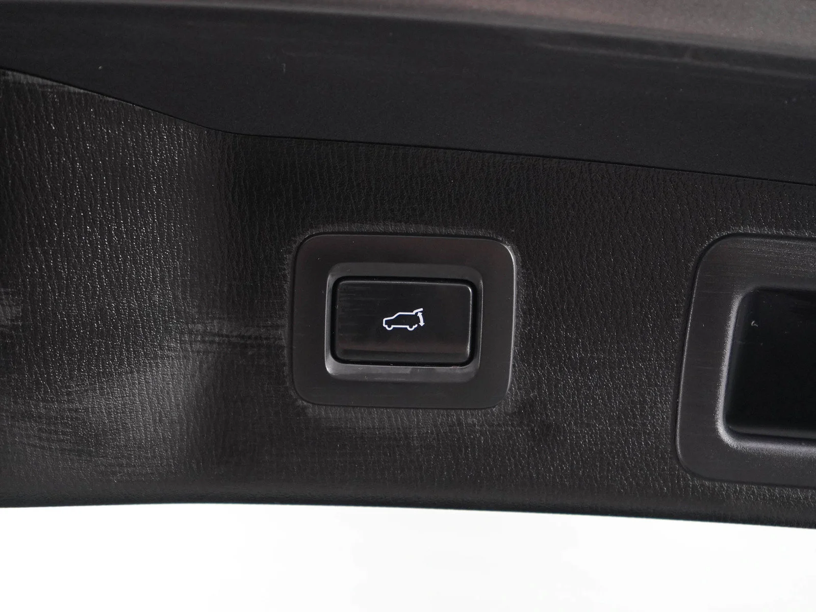 Used 2025 Machine Gray Metallic Mazda 2.5 S Preferred Package image 16