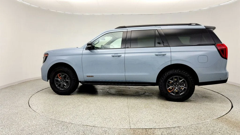 Used 2025 Glacier Gray Metallic TriCoat Ford Tremor 4x4 image 8