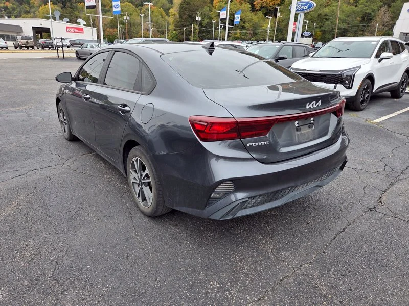 Used 2023 Gray Kia LXS image 5