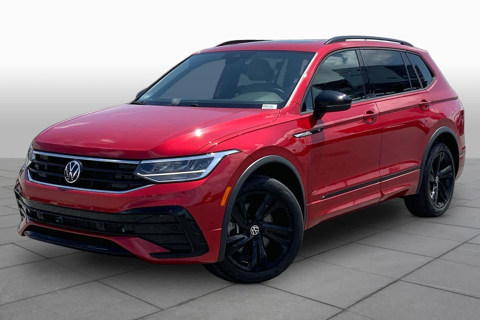 2024 Volkswagen Tiguan 2.0T SE R-Line Black's photo
