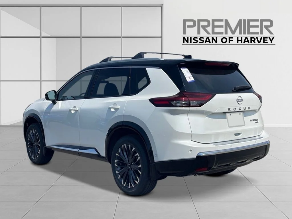 New 2026 Everest White Pearl TriCoat / Super Black Two-tone Nissan Platinum image 3