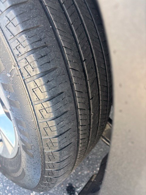 Used 2024 Gray Hyundai SEL image 10