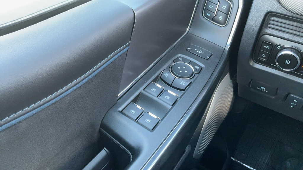 2026 Ford F-250 Super Duty Platinum - Photo 14