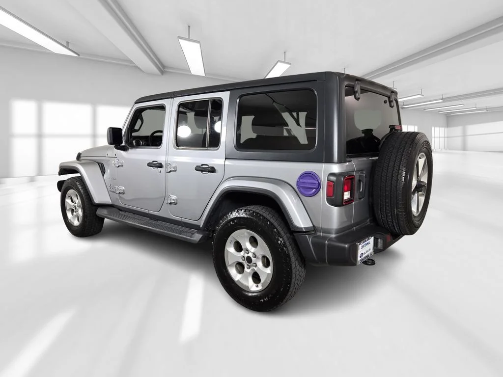 Used 2021 Silver Jeep Unlimited Sahara image 5