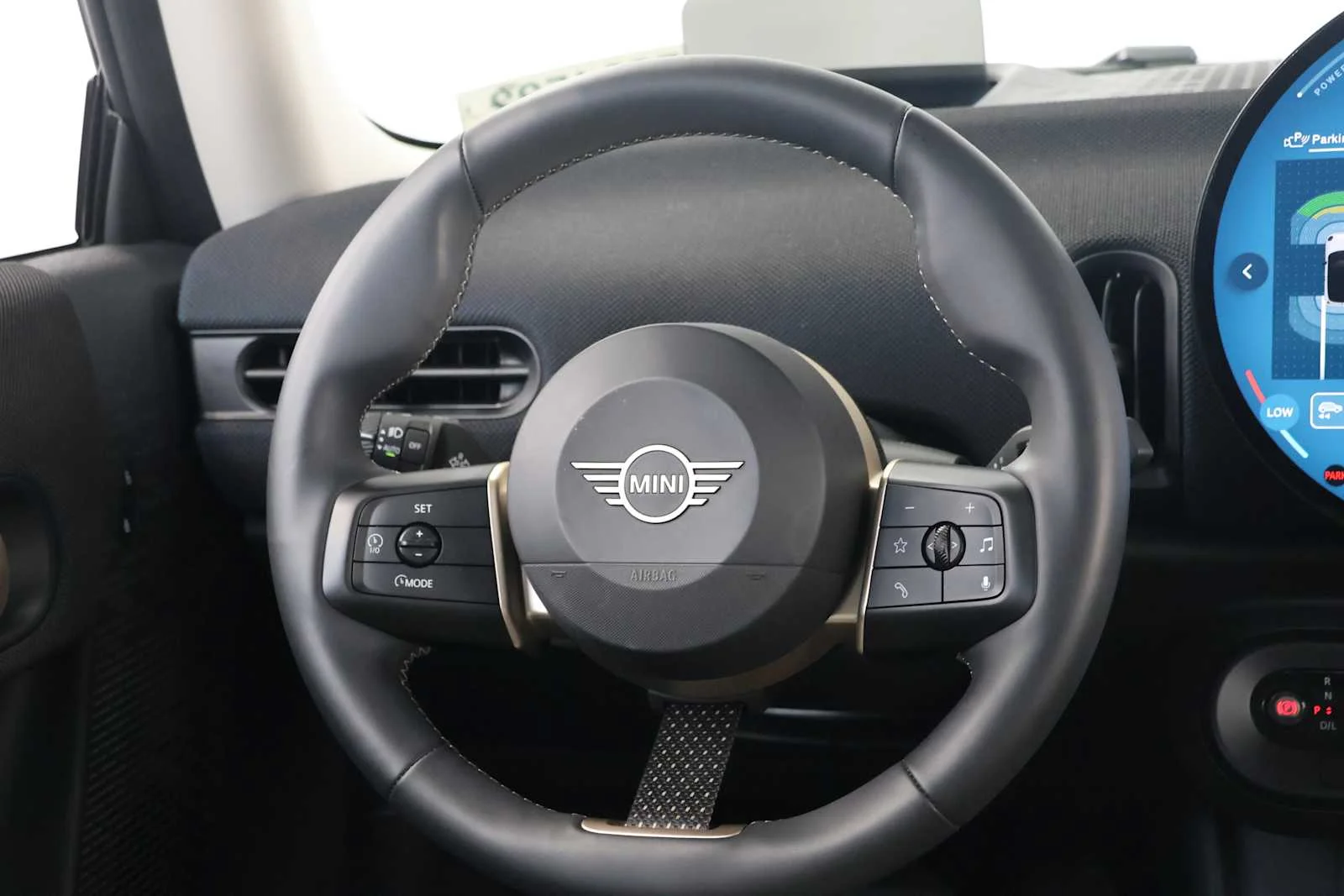 Used 2025 Nanuq White Metallic MINI Cooper image 19