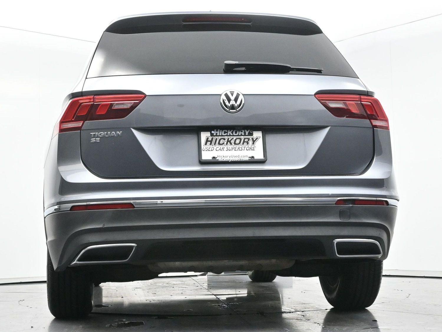 Used 2021 Platinum Gray Metallic Volkswagen SE image 43
