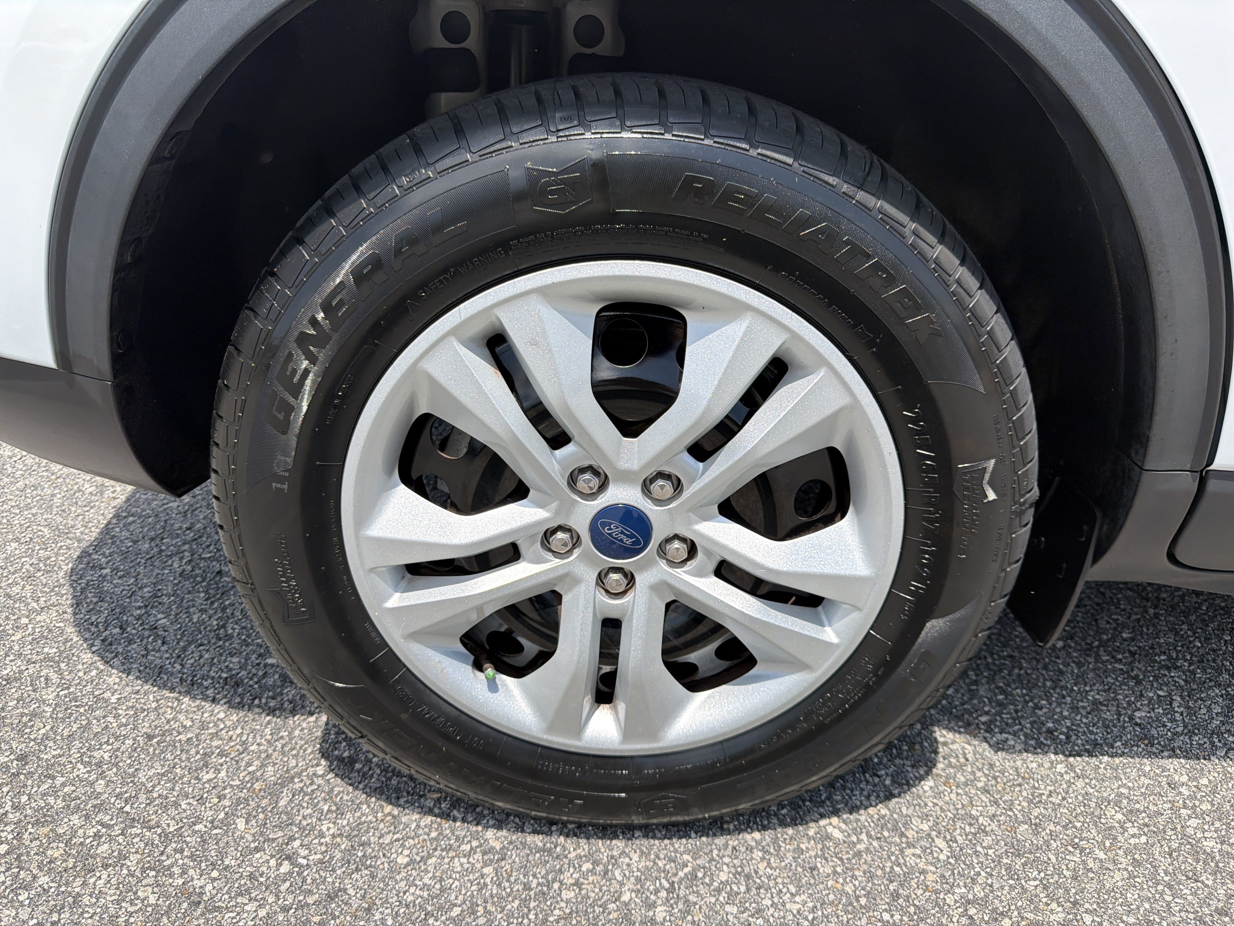 Used 2022 Oxford White Ford S image 27