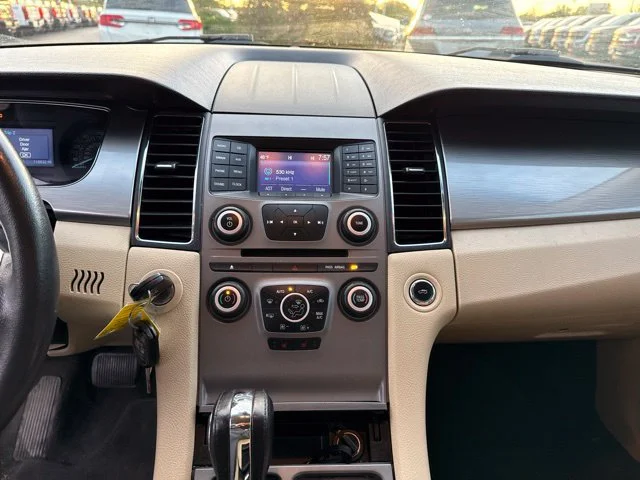 Used 2018 Magnetic Metallic Ford SEL image 13