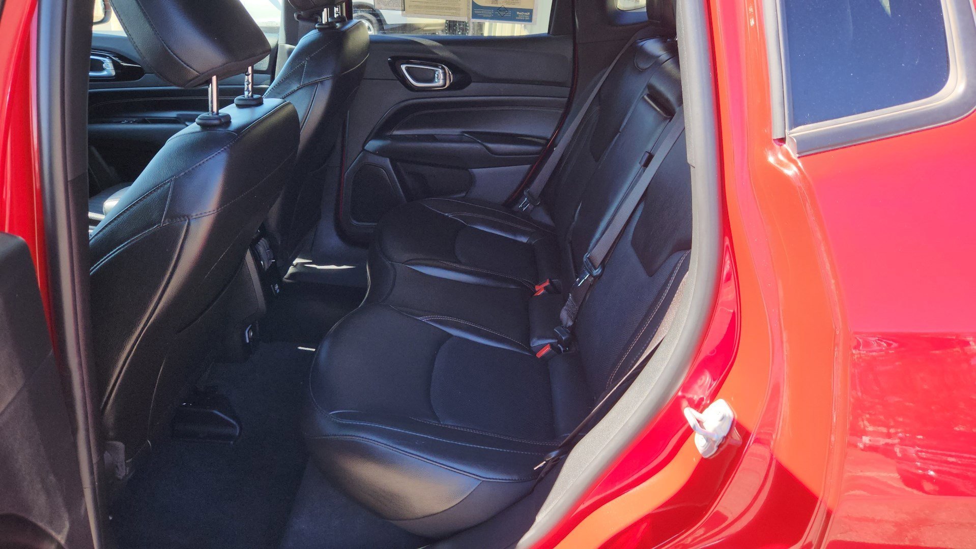 Certified Used 2022 Redline Pearlcoat Jeep (RED) Edition image 26
