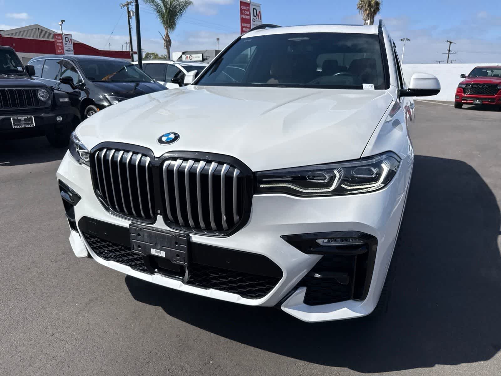 Used 2019 Mineral White Metallic BMW xDrive50i image 2
