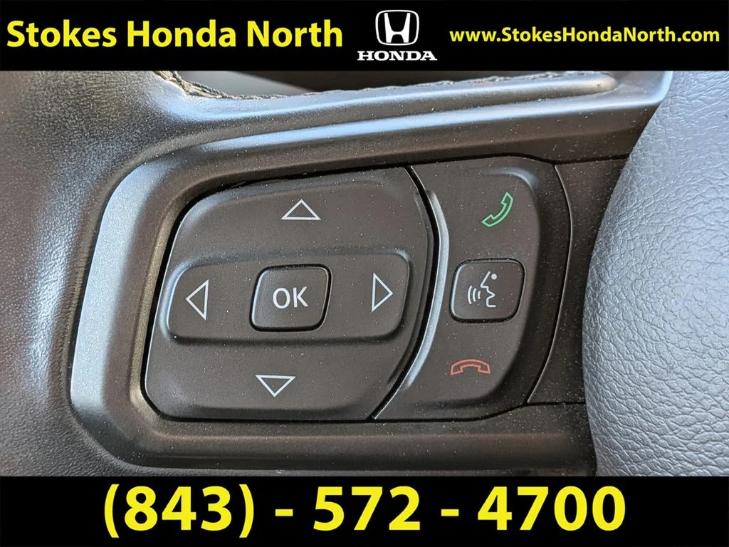Used 2020 White Jeep Sport S image 23