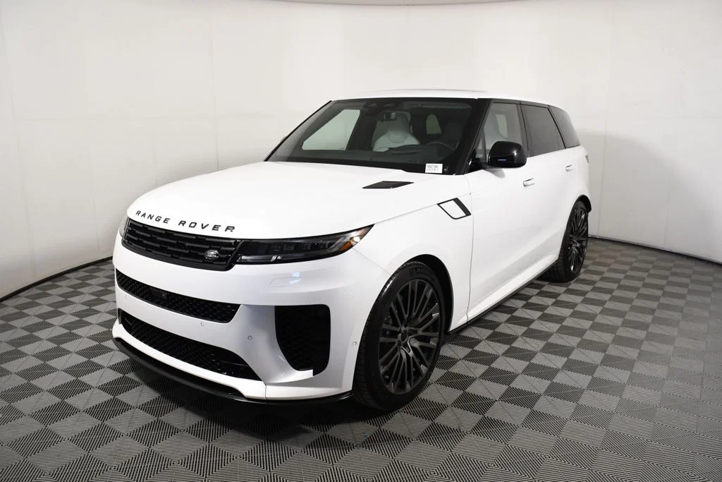 2026 Land Rover Range Rover Sport's photo