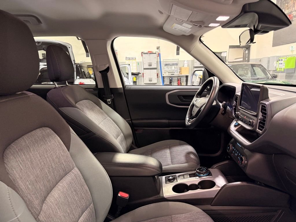 Used 2023 Green Ford  image 30