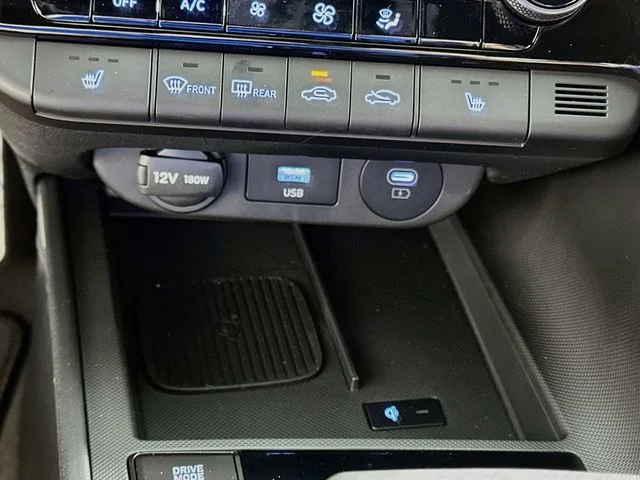 New 2026 Hyundai ELANTRA SEL Sport