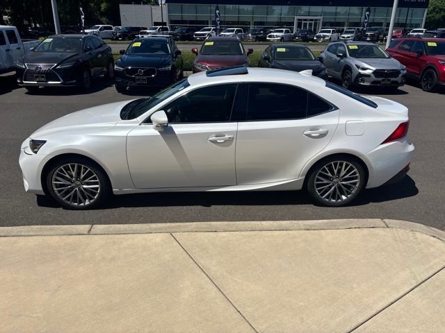 Used 2017 White Lexus 200t image 6