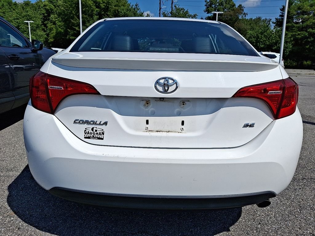 Used 2018 White Toyota SE image 5