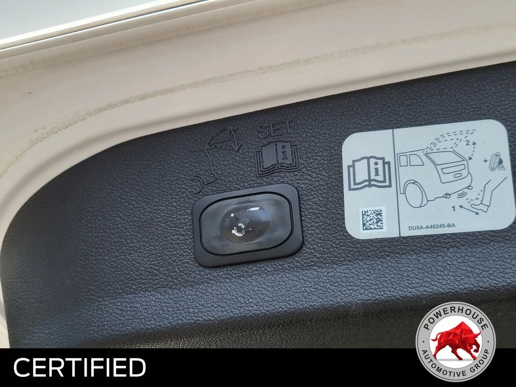 Used 2017 White Ford Titanium image 15