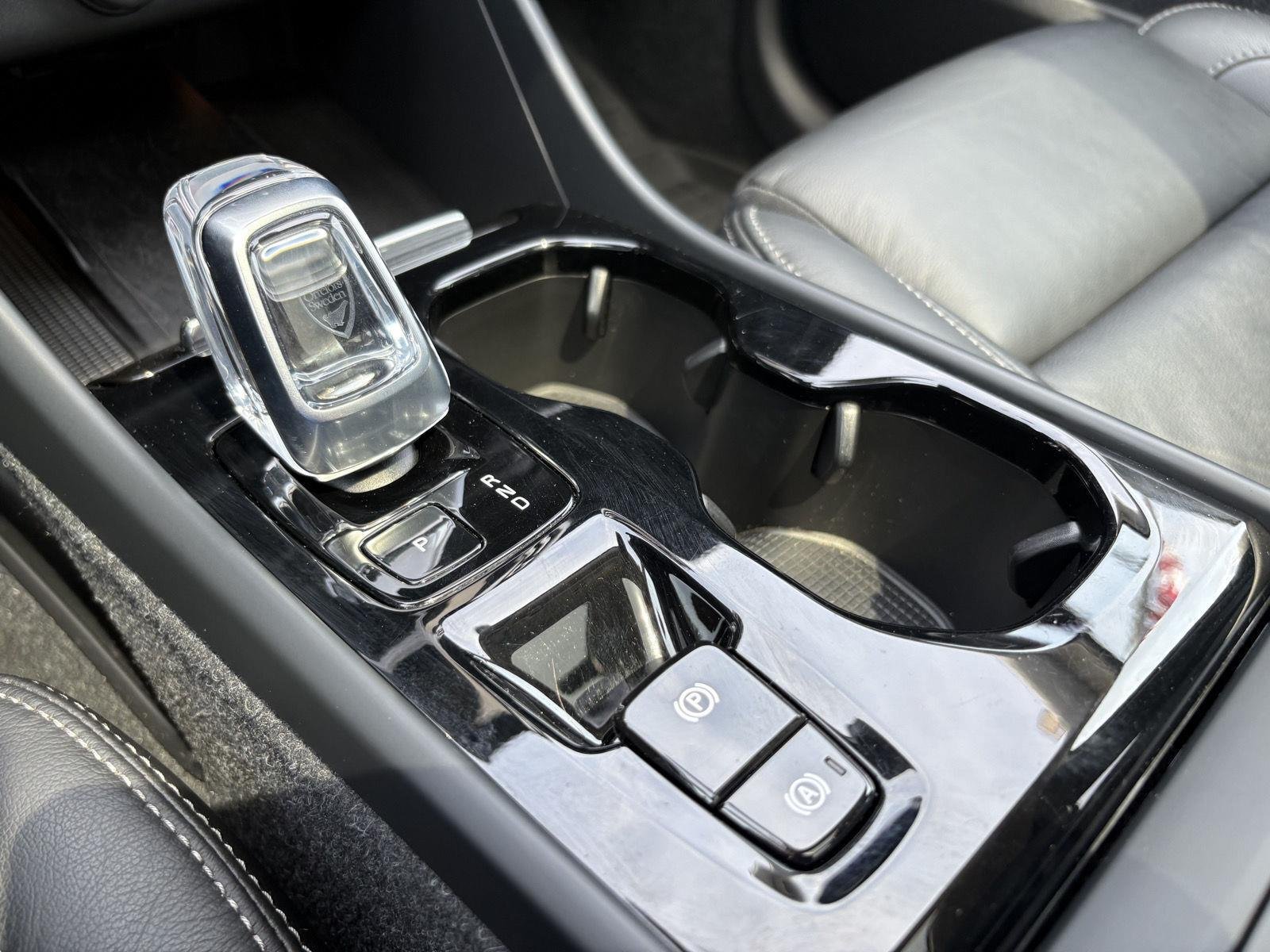 Used 2023 Thunder Grey Metallic Volvo Plus Dark Theme image 27