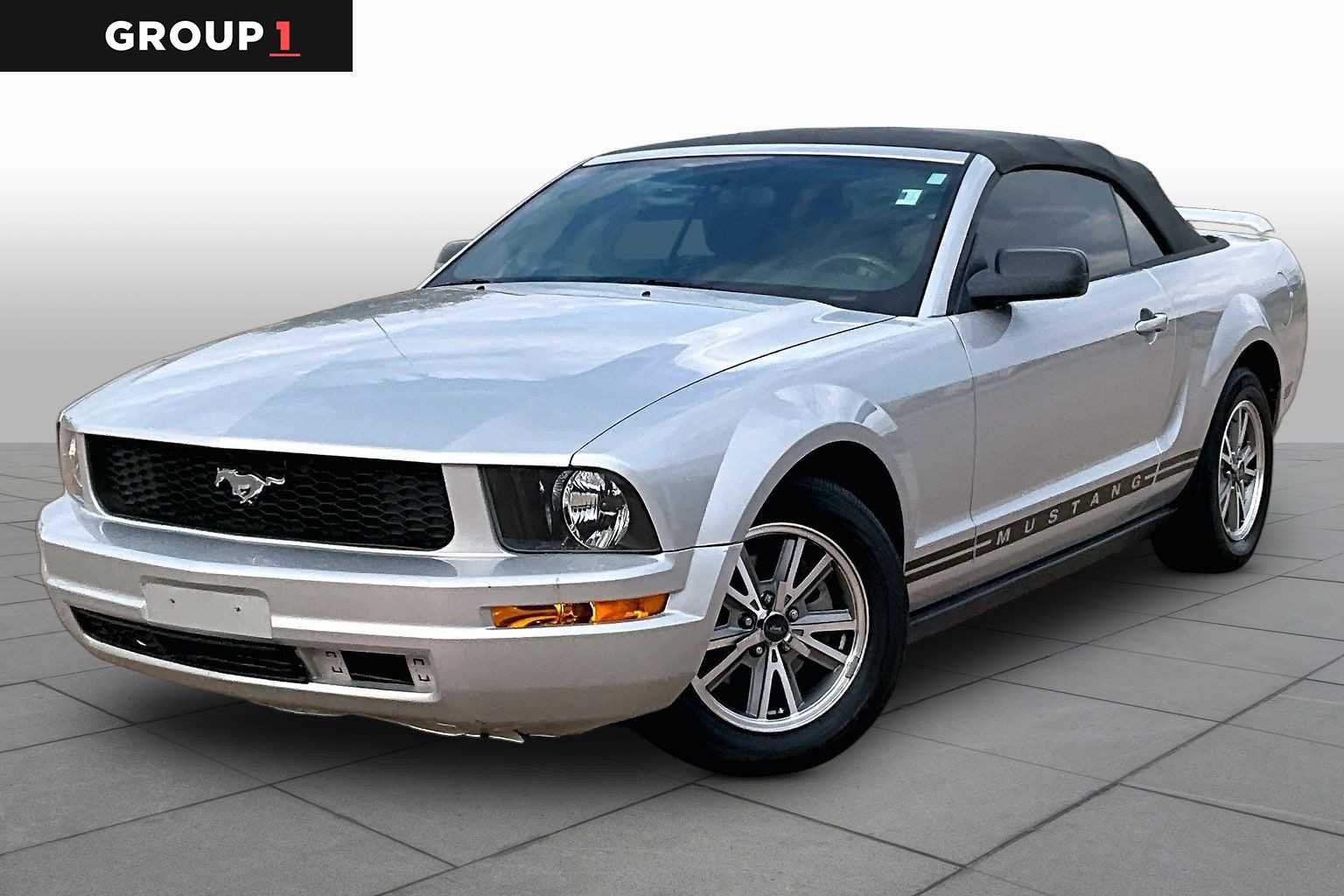 Pre-Owned 2005 Ford Mustang Deluxe