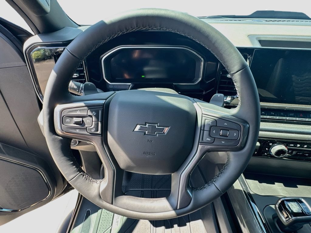 2026 Chevrolet Silverado 1500 ZR2 - Photo 11
