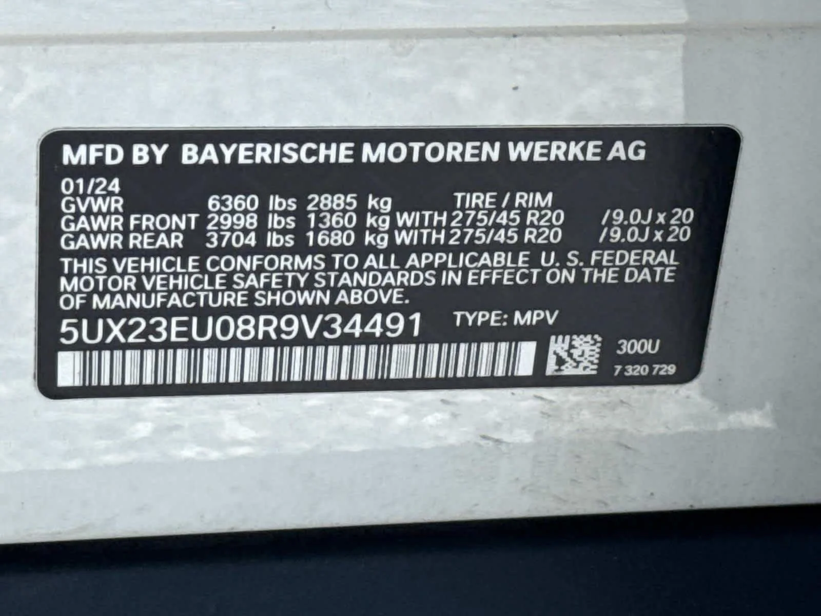 Used 2024 Alpine White BMW xDrive40i image 30