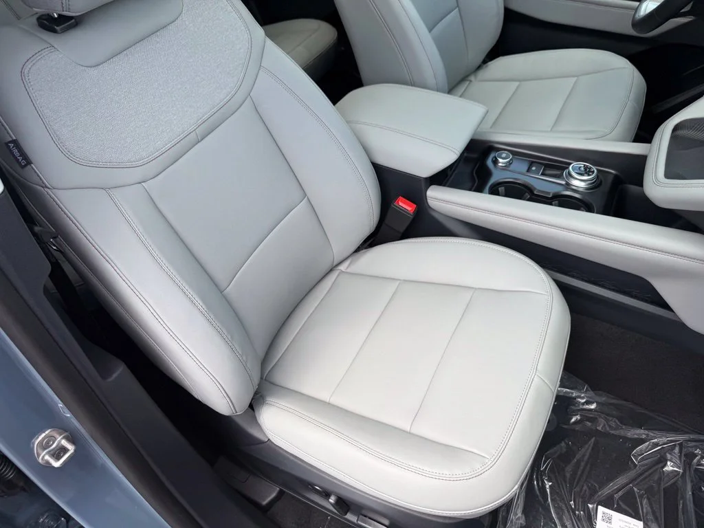 New 2026 Vapor Blue Metallic Ford Active image 61
