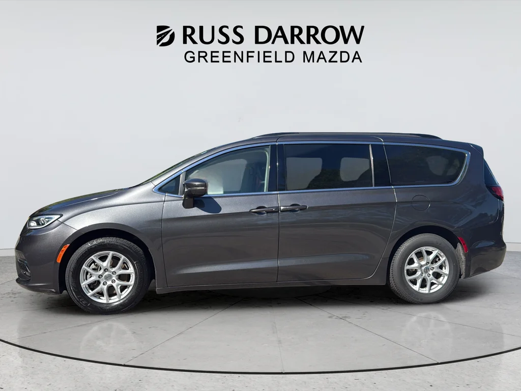 Used 2022 Gray Chrysler Touring L image 2