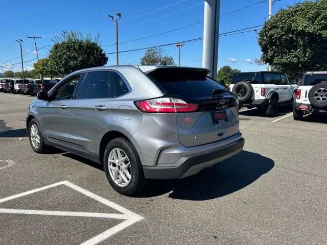 Used 2024 Silver Metallic Ford SEL image 5