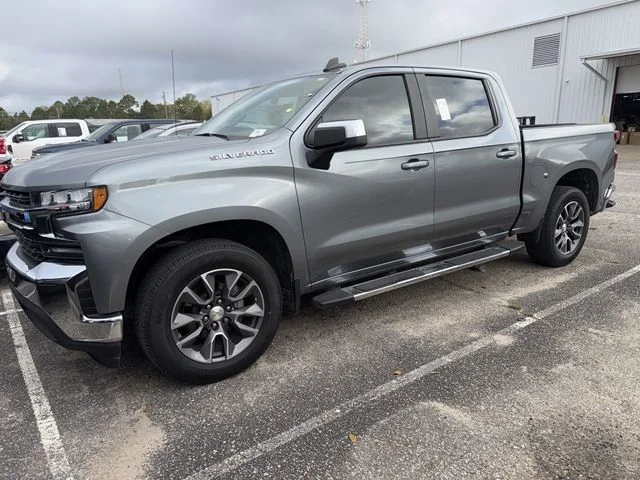 Used 2020 Gray Chevrolet LT image 1