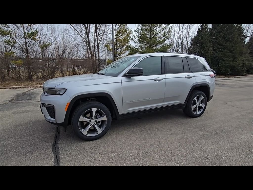 New 2026 Silver Zynith Jeep Limited image 6