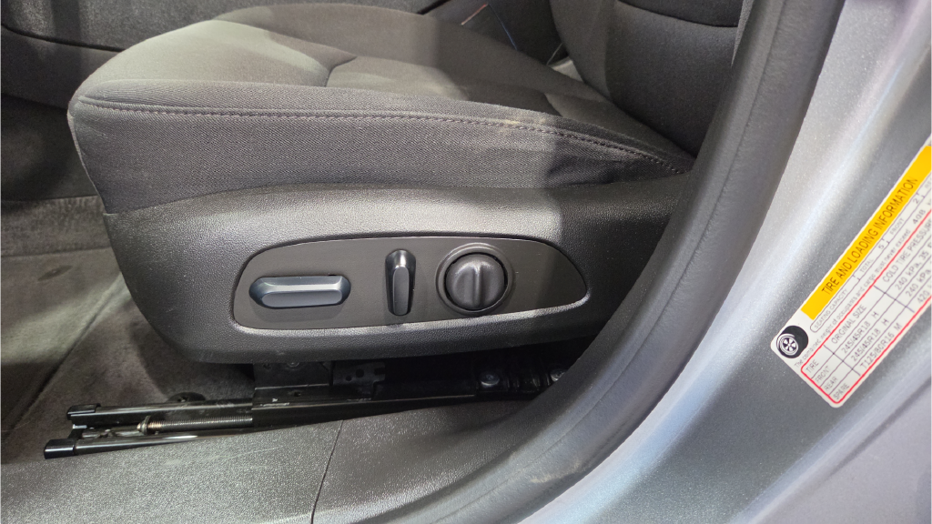Used 2023 Gray Chevrolet LT image 26