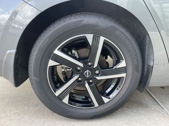 Used 2025 Gray Nissan SV image 35