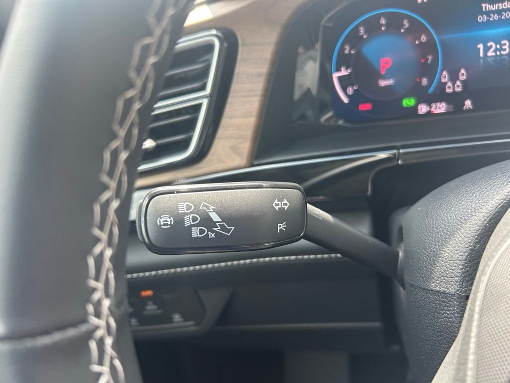 New 2026 White/off-white Volkswagen 2.0T SE w/Technology image 23