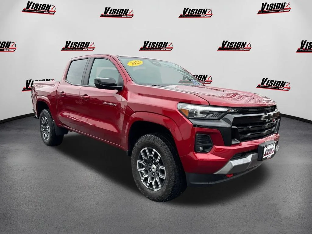 Used 2023 Red Chevrolet Z71 image 3