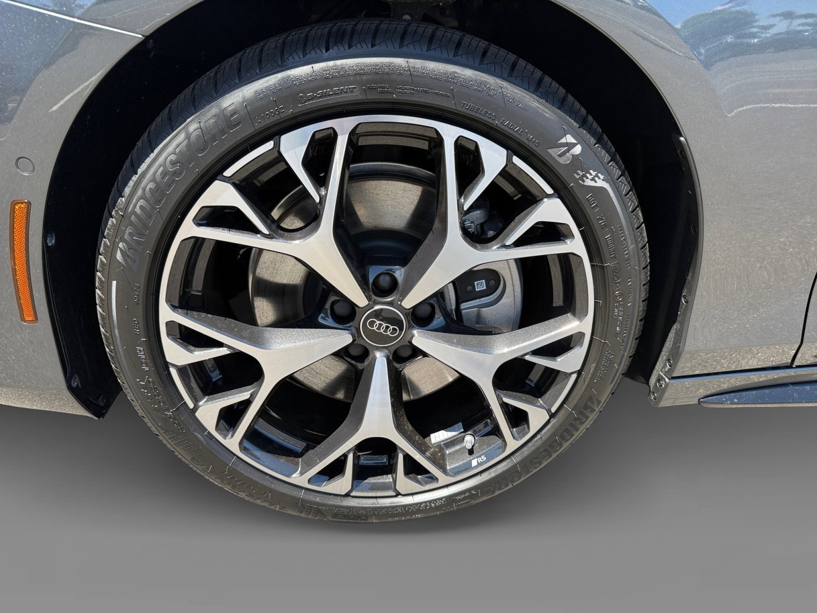 New 2026 Daytona Gray Pearl Effect Audi Premium Plus quattro image 9