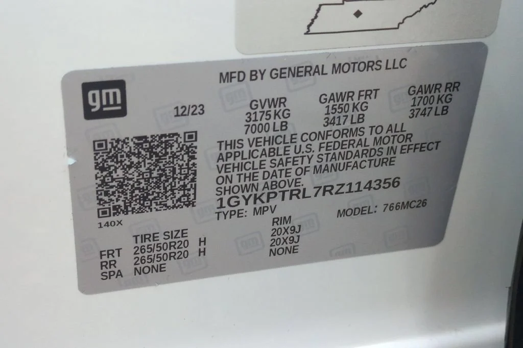 Certified Used 2024 Crystal White Tricoat Cadillac Sport 1 image 23
