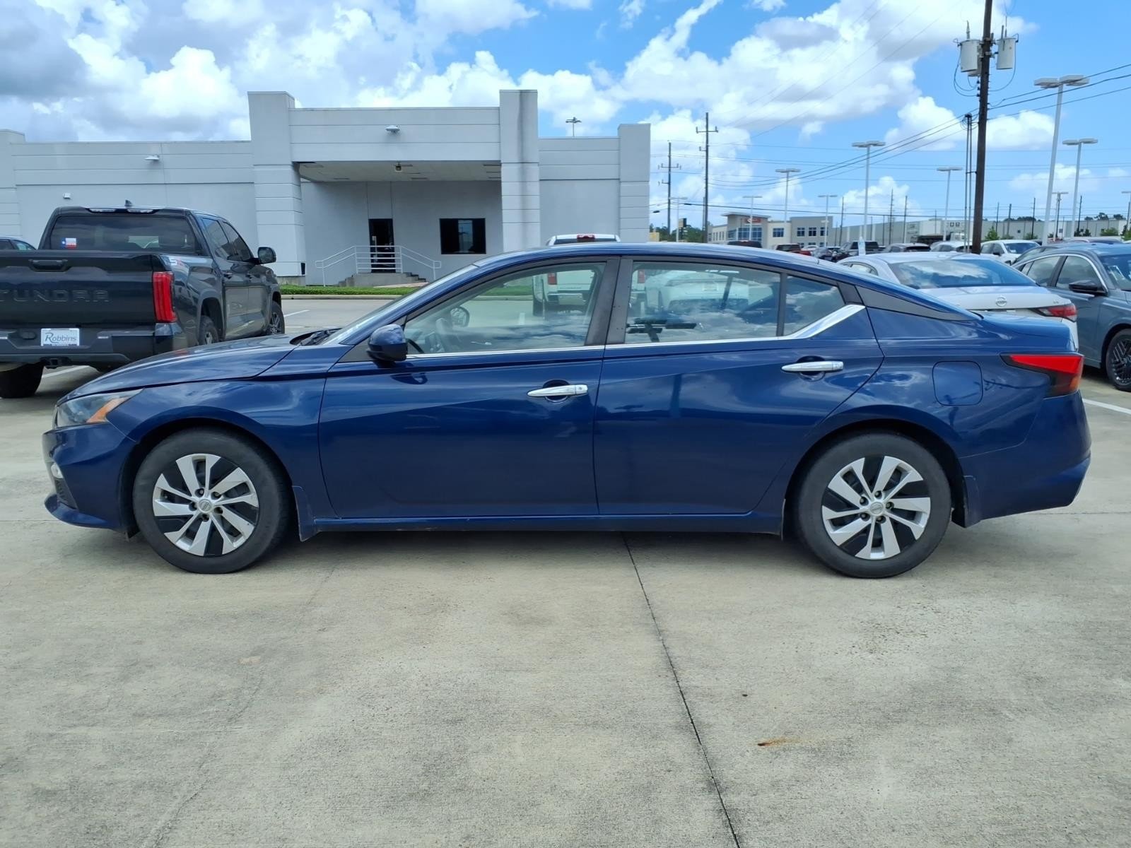 2022 Nissan Altima 2.5 S Blue at G Motors