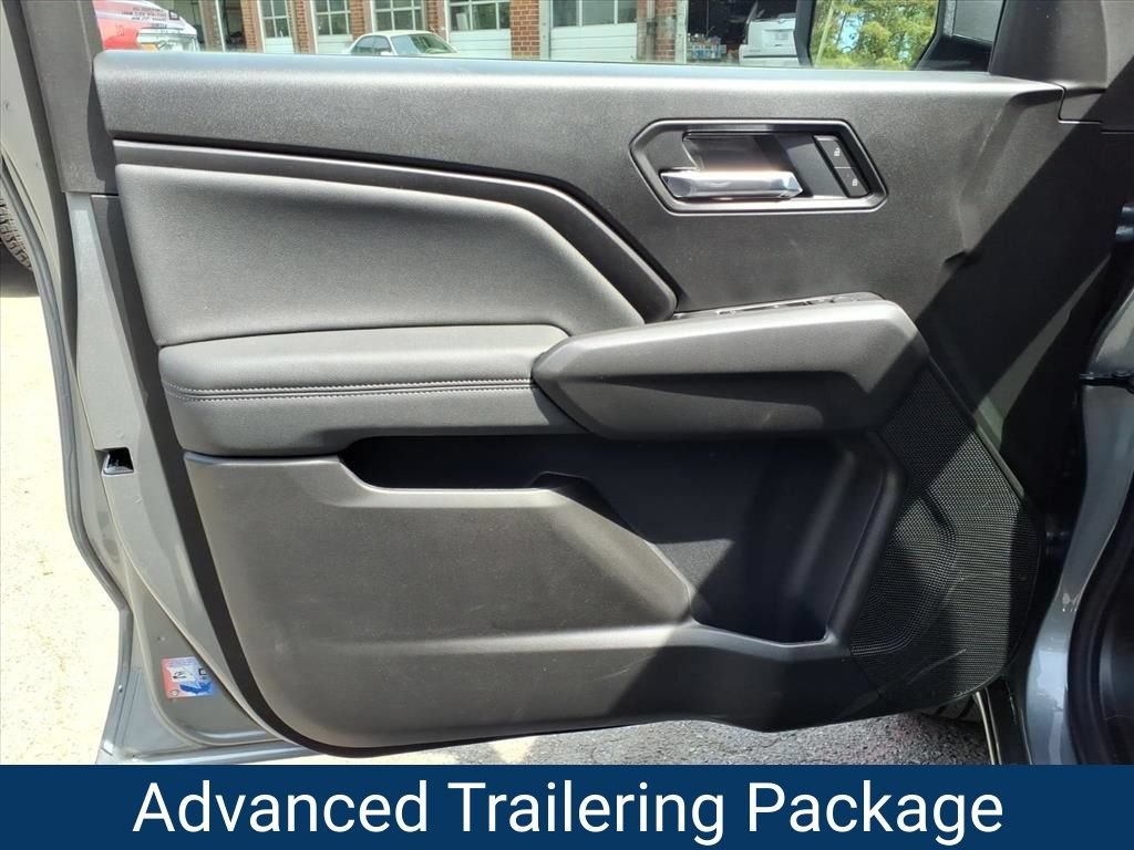 New 2026 Sterling Gray Metallic Chevrolet LT image 19