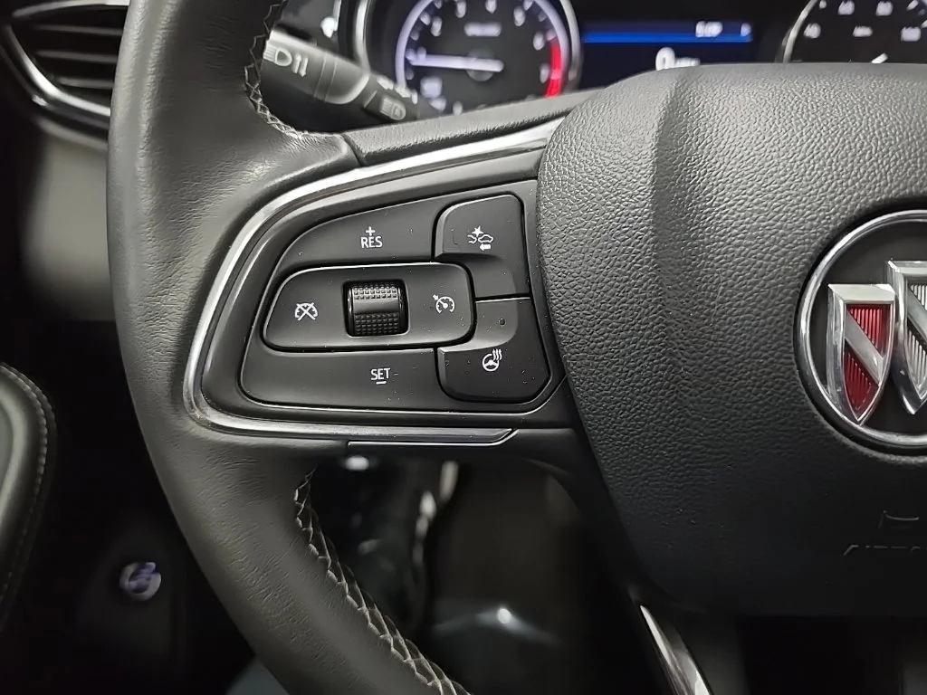 Used 2022 White Buick Essence image 20