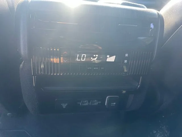 Used 2024 White Jeep Series II image 17